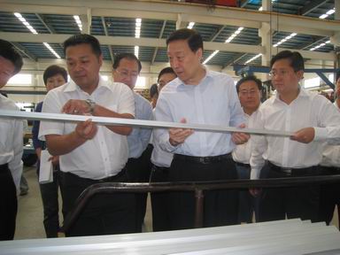 江蘇省省長(zhǎng)來我公司視察工作