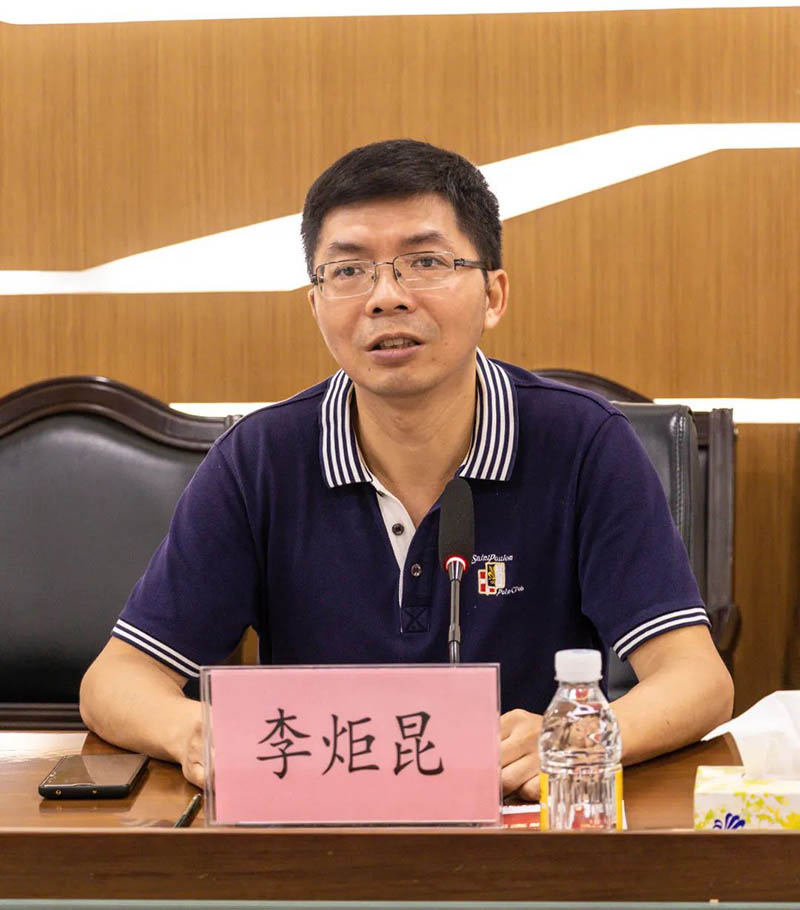 李炬昆局長肯定了華昌的貢獻(xiàn)