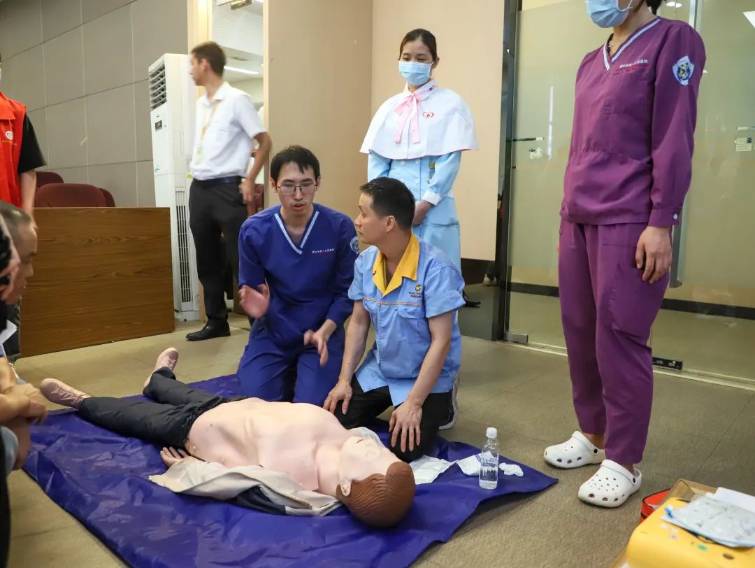 關(guān)愛生命 ，“救”在身邊——華昌集團組織開展應(yīng)急救護暨AED使用專項培訓(xùn)